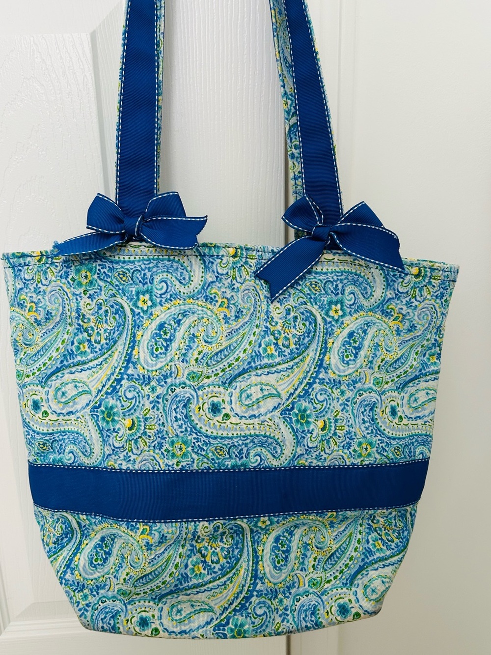 Blue Paisley Bow-Accent Tote Bag by Donna Sharp